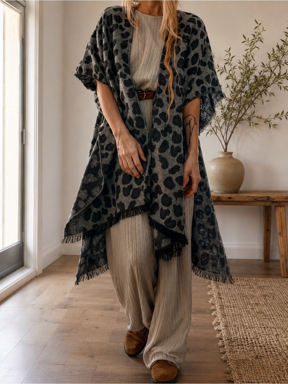 Gray Snow Leopard Print Fringe Wrap Shawl Ruana Poncho One Size